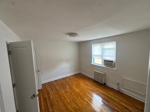 4th image of 61-49 223rd Pl #B