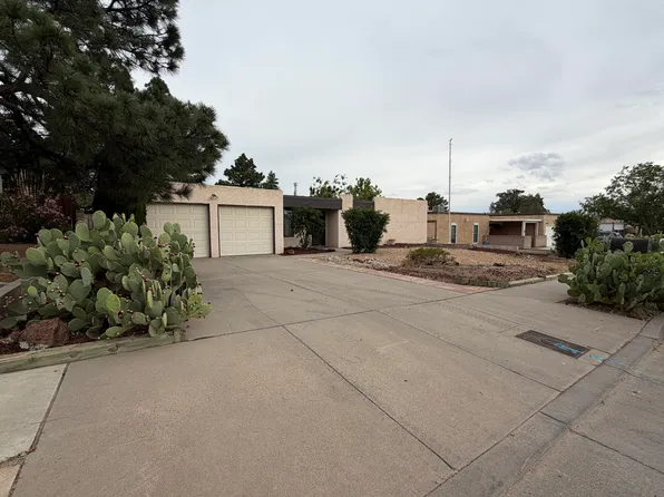 10300 Karen Ave NE, Albuquerque, NM 87111