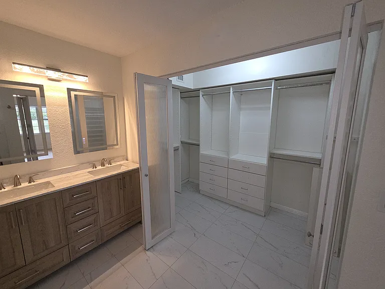 5300 Buckhead Cir — Photo 32