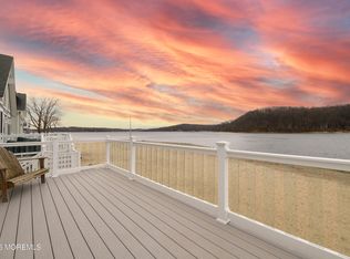 142 Black Point Rd #H9, Rumson, NJ 07760