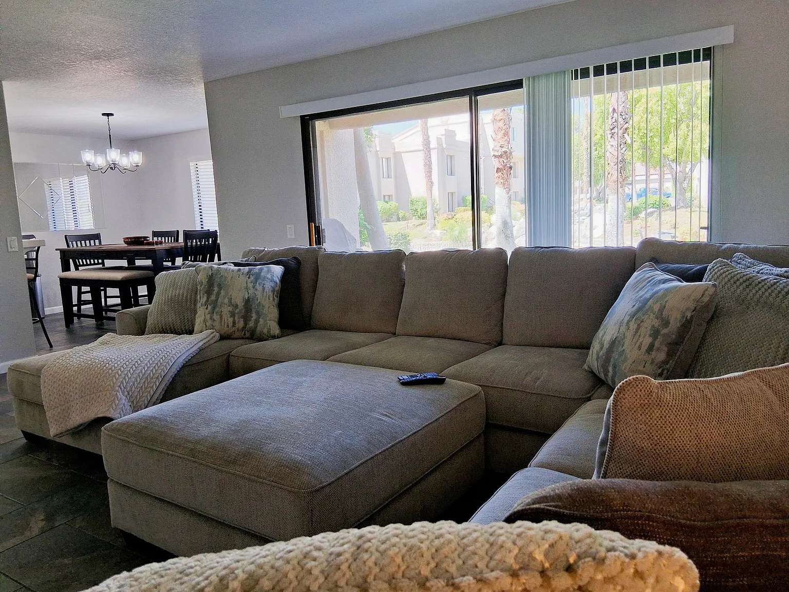 2 bed, 1335 sqft, $4,500 — Photo 2