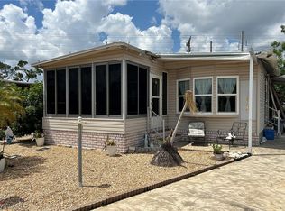13 Middleton Ct, North Fort Myers, FL 33903