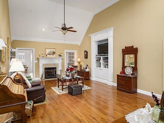4th image of 110 Brookeridge Dr
