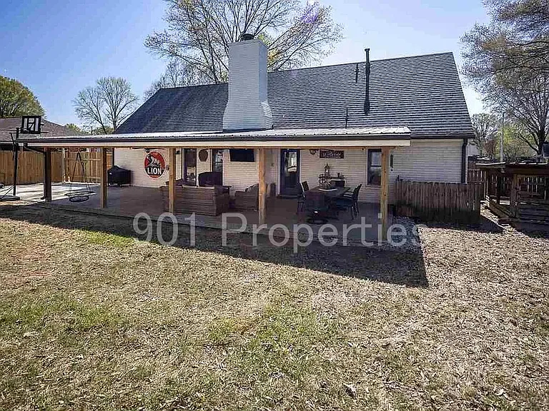 1234 Greenview Rd — Photo 6