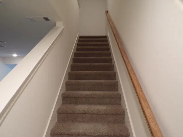 690 Union Ave #4 — Photo 7