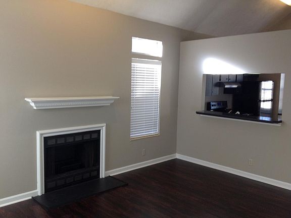 Living Room-Luxury vinyl plank Flooring