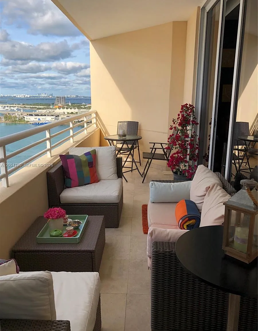 Two Tequesta Point Condo — Photo 3