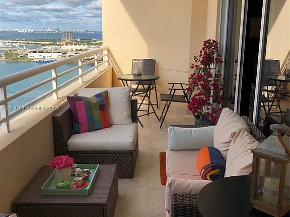 3rd image of 808 Brickell Key Dr APT 2903