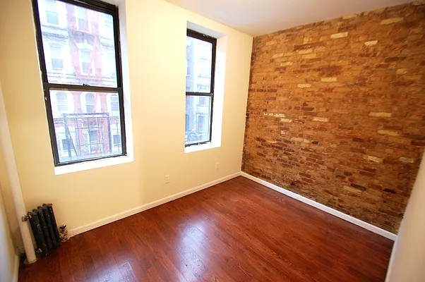 Rented by Bold New York | media 43