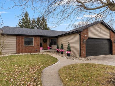 806 N Riley Rd, Kendallville, IN, 46755