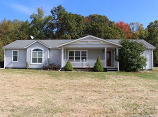 19610 Clapp Rd, Otisco, IN 47163