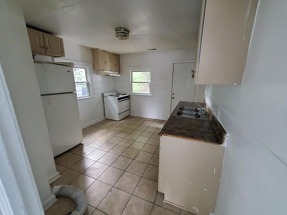 5th image of 1823 Joplin Ave