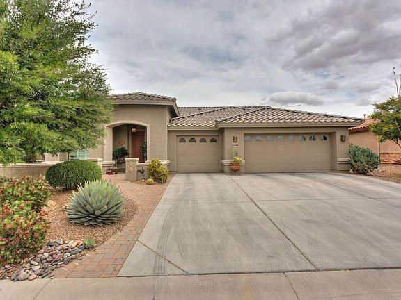 3rd image of 2464 E Bluejay Bluff Ln