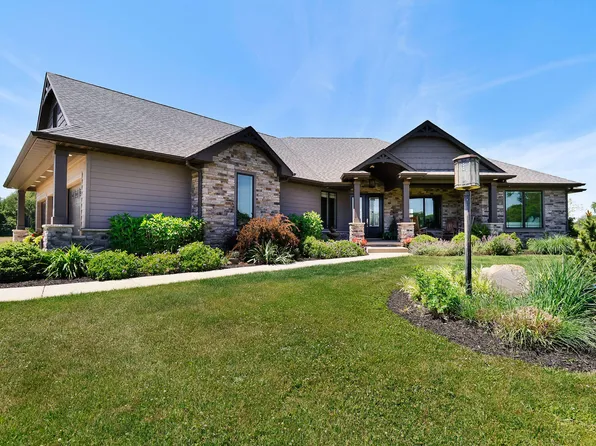 1108 N 350 E, Chesterton, IN 46304