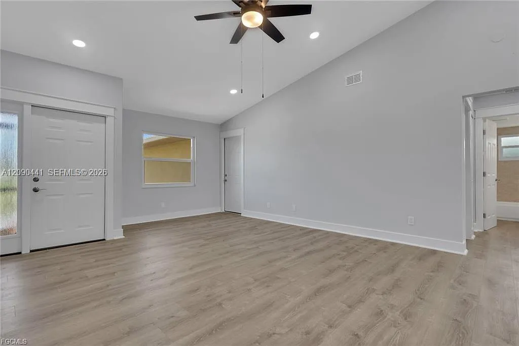 2 bed, 2.0 bath, $1,590 — Photo 4