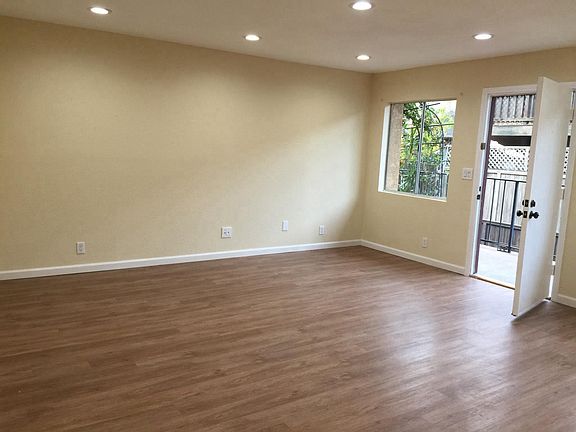 3rd image of 49-51 S Craig Ave #3