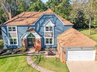 29050 W Brockway Dr, Westlake, OH 44145