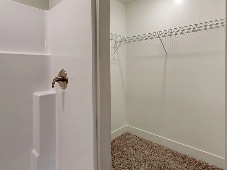 2118 Sherwood Ave — Photo 9