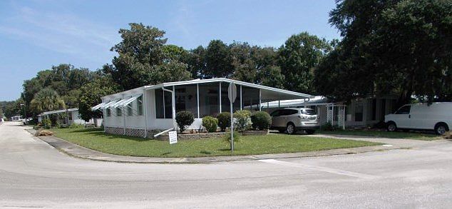1st image of 140 Royal Palm Cir