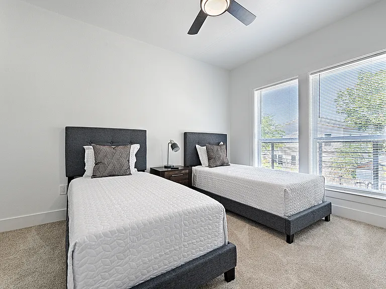 3319 Wake St — Photo 44