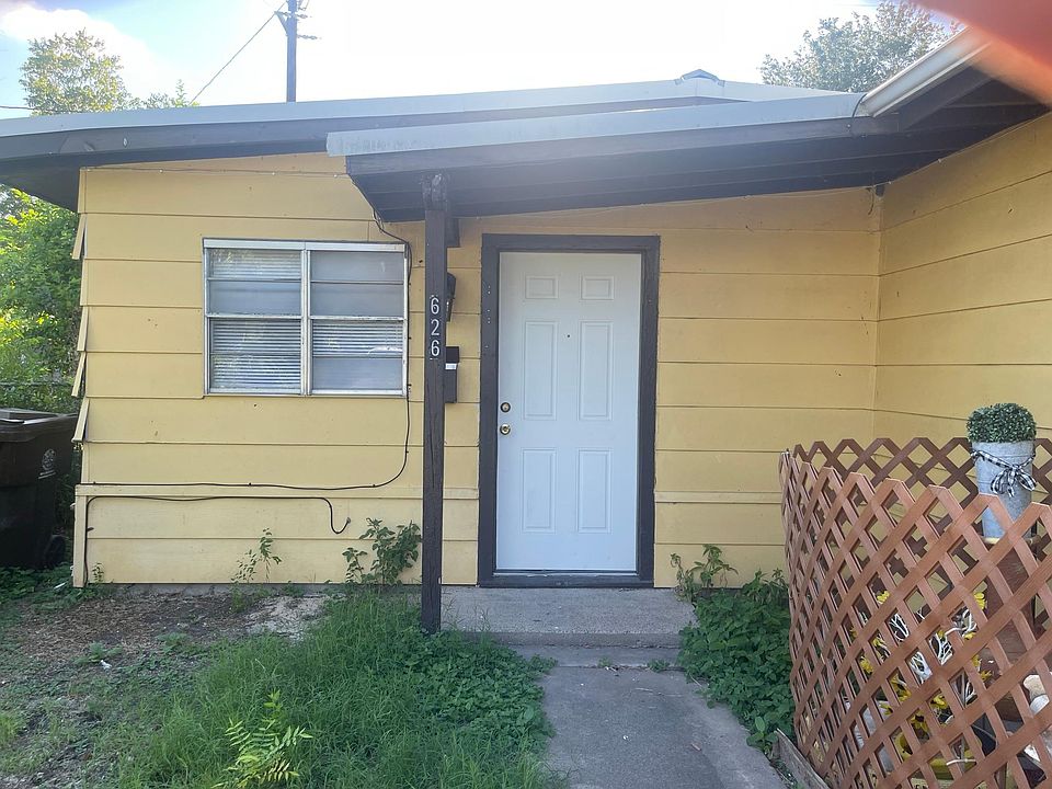 1st image of 626 S 18th St