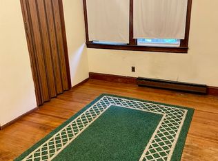 35 3rd Ave, Halethorpe, MD 21227