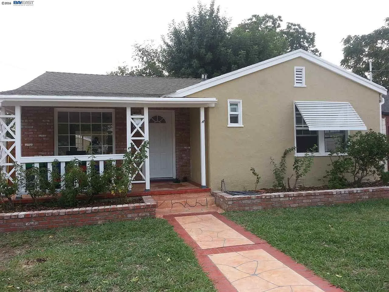 2201 Lindberg St photo 1