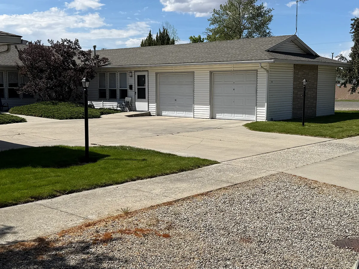 Building Photo - 115 N McKinley Ave #4