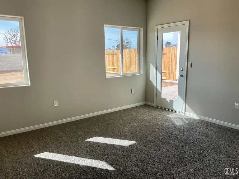 5016 Cohiba Ct — Photo 9