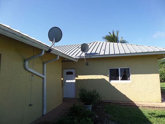4th image of 2918 N Drexel Ave