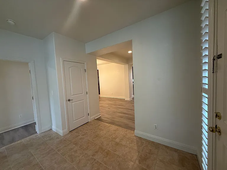 4221 Anatolia Dr — Photo 6