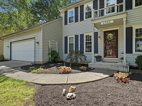 3rd image of 6906 Rockcroft Ct