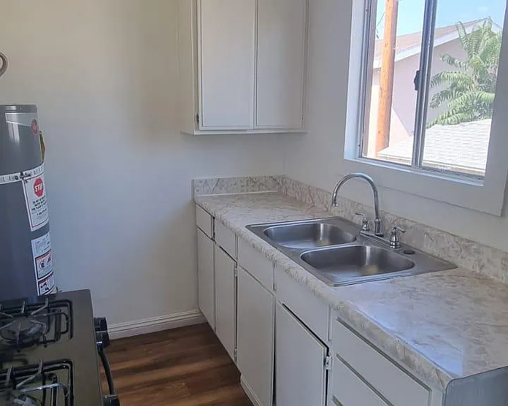 219 E 28th St #3/4 — Photo 10