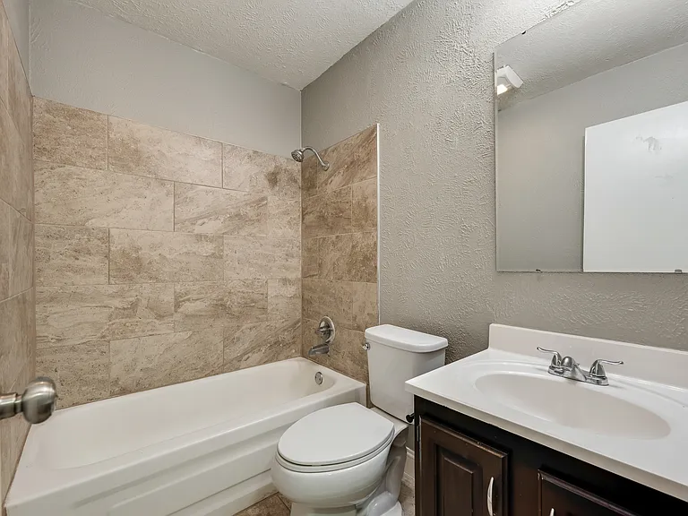 1732 Delaford Ct — Photo 28