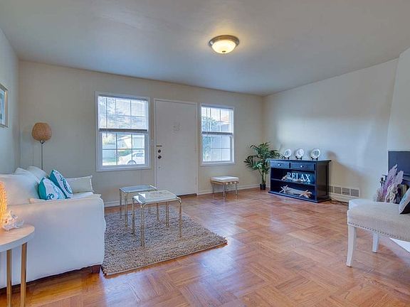 2nd image of 717 Circle Ct