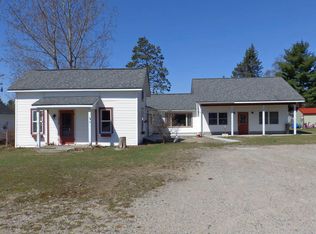 3040 Kneeland St, Lewiston, MI 49756