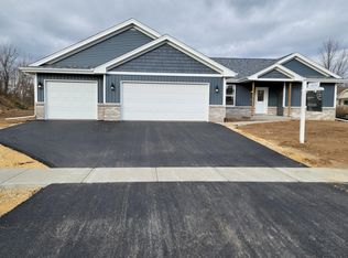 7600 Cherry Hill Rd, Cherry Valley, IL 61016