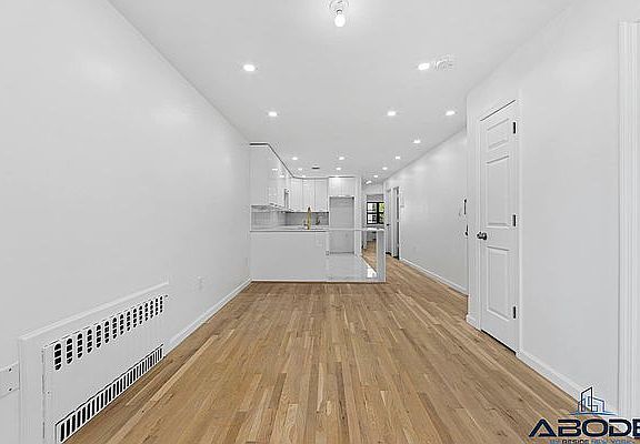 2nd image of 91 Stockton St #3