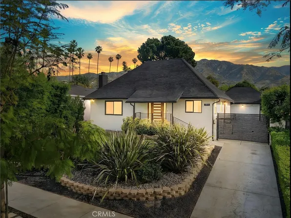 1911 W Kenneth Rd, Glendale, CA 91201