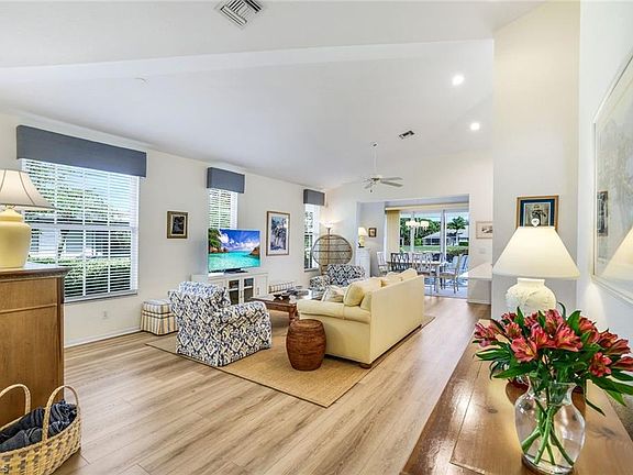 4th image of 1168 Imperial DR #33