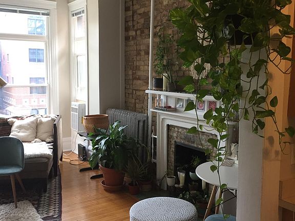 5th image of 3730 N Sheffield Ave APT 2