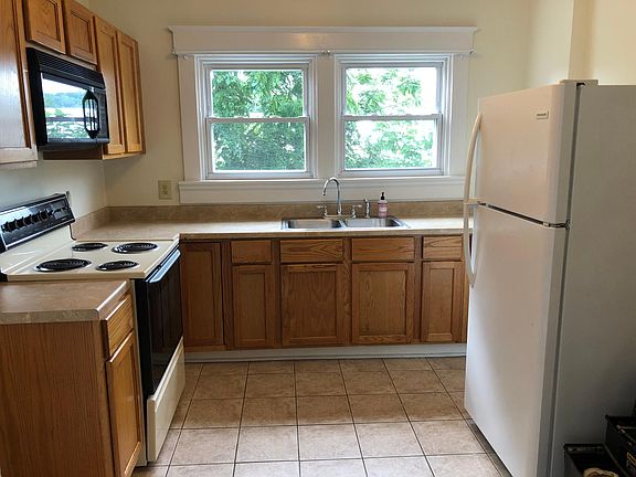 2nd image of 28 W 36th St APT 2