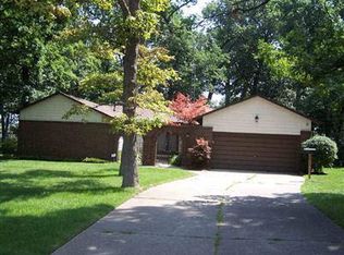 14361 Swanee Beach Rd, Fenton, MI 48430