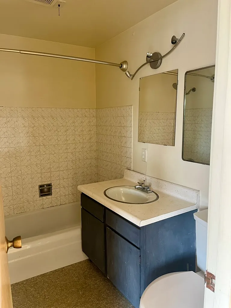 Building Photo - 3136 Portage Bay Pl E #B