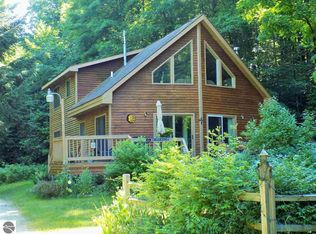5650 Deer Run Ct, Bellaire, MI 49615