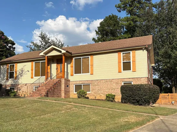 803 12th Ter, Pleasant Grove, AL 35127