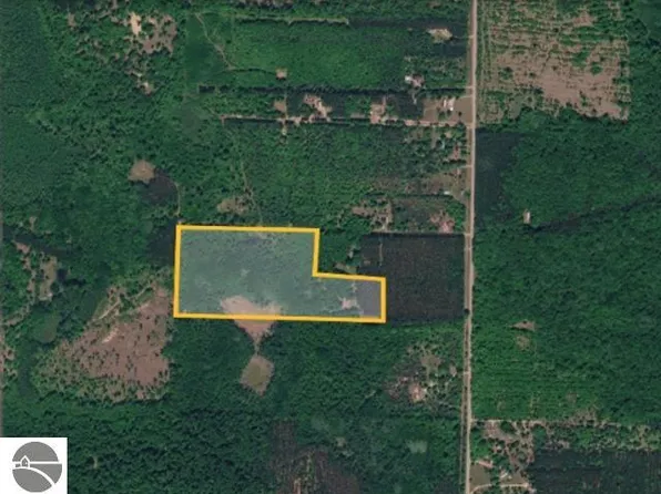 V/l Wallaker Rd, Benzonia, MI 49617