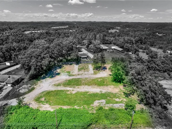 120 Kansas Ln, North Huntingdon, PA 15642