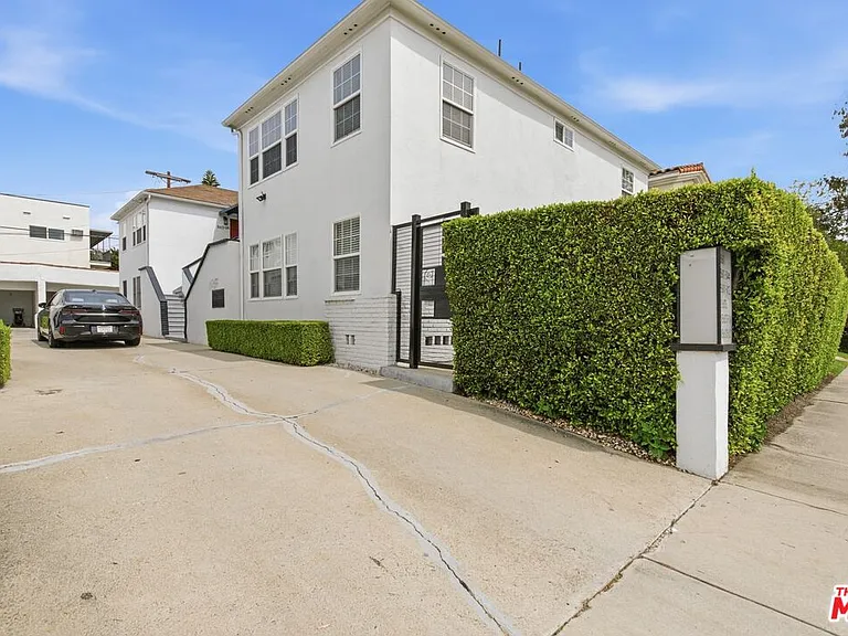 8613 1/4 W Olympic Blvd — Photo 19