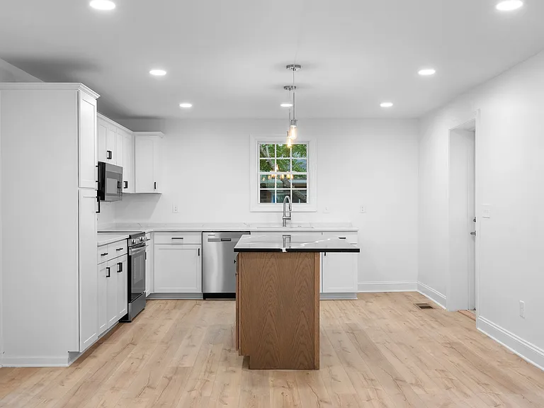 2828 Georgia Ave #A — Photo 35